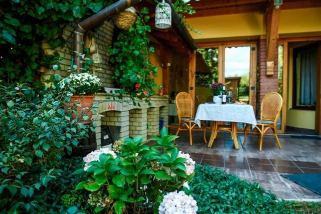 Siesta Vendeghaz Villa Eger Exterior foto
